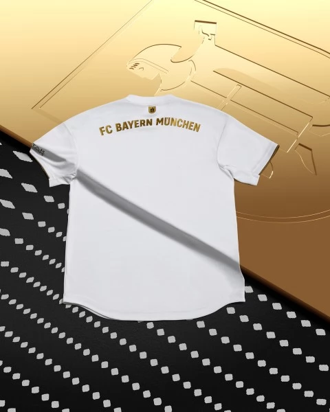 Maillot de Foot Bayern Munich Musiala 42 Tenue Extérieur 2022/23